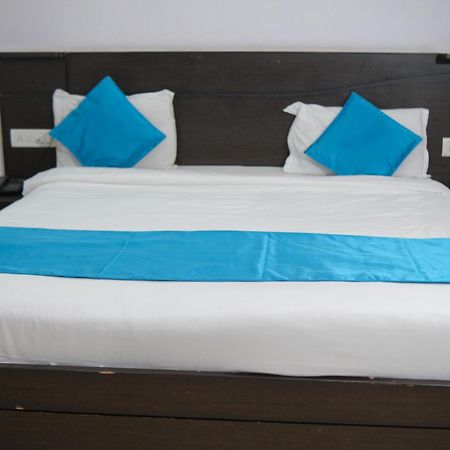 Hotel Quality Time Udaipur Bagian luar foto