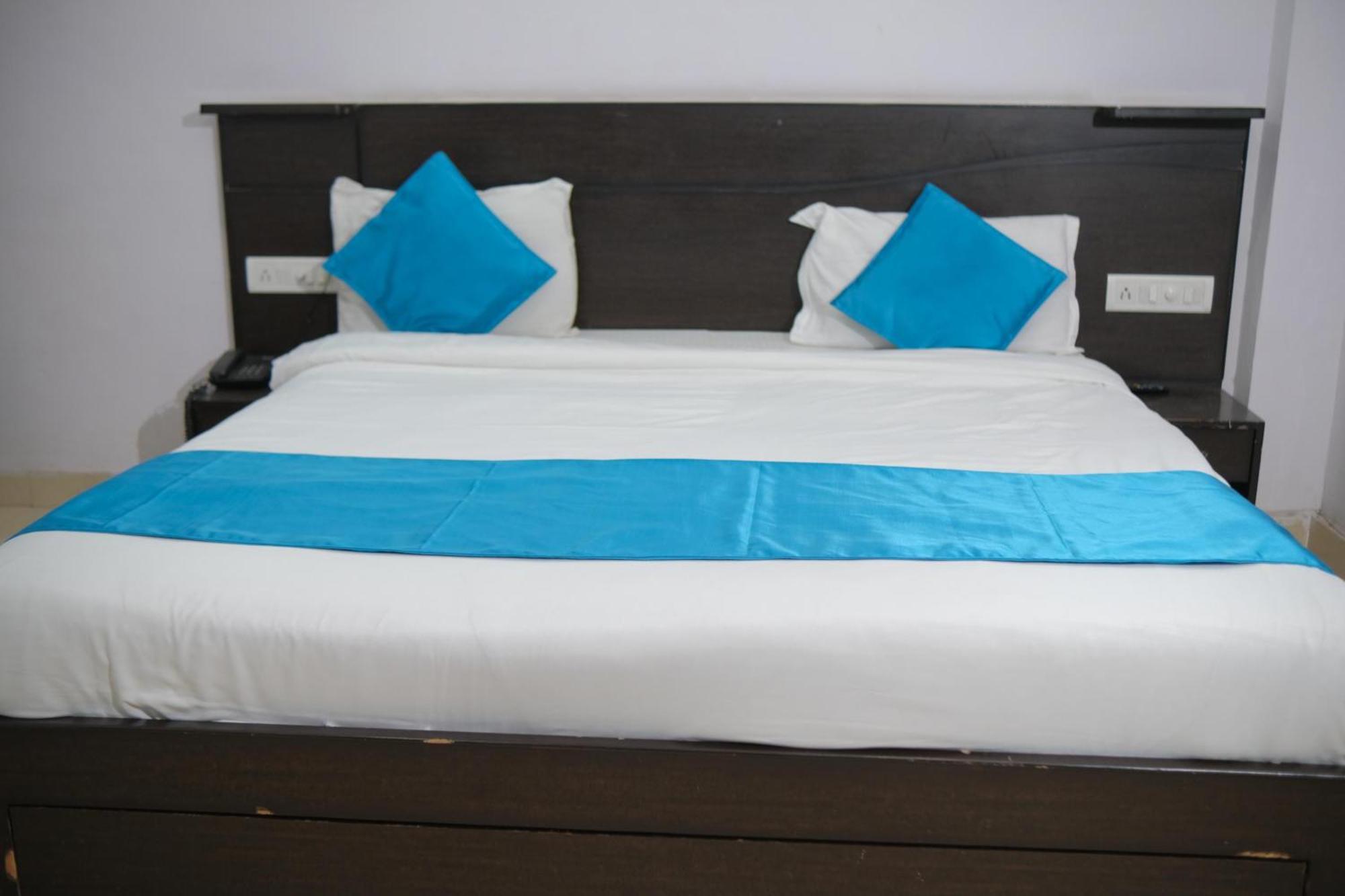 Hotel Quality Time Udaipur Bagian luar foto