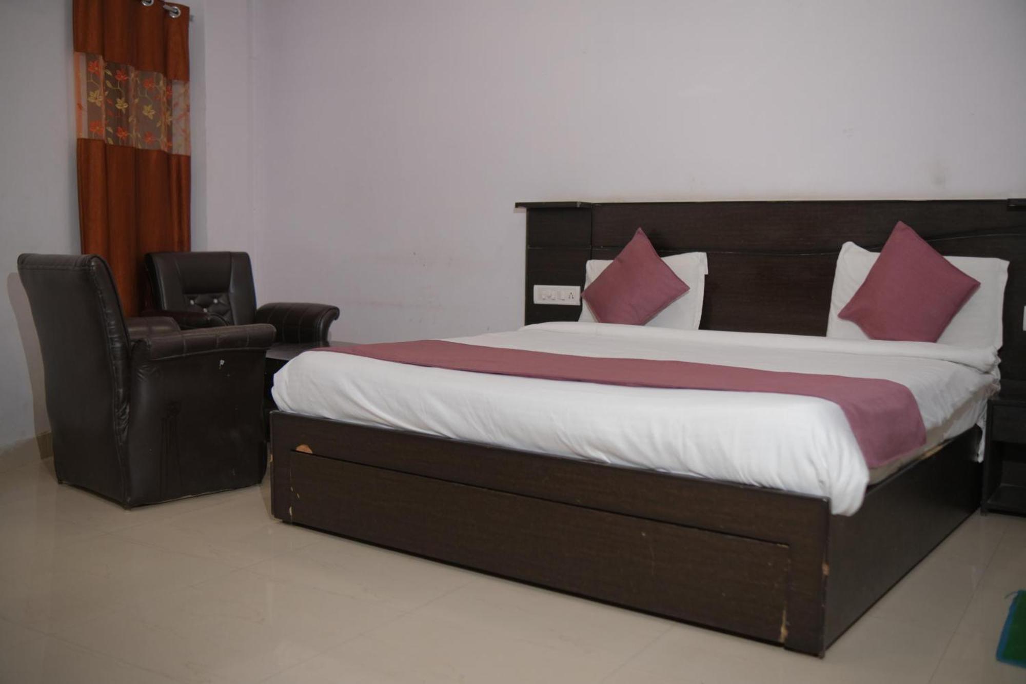 Hotel Quality Time Udaipur Bagian luar foto
