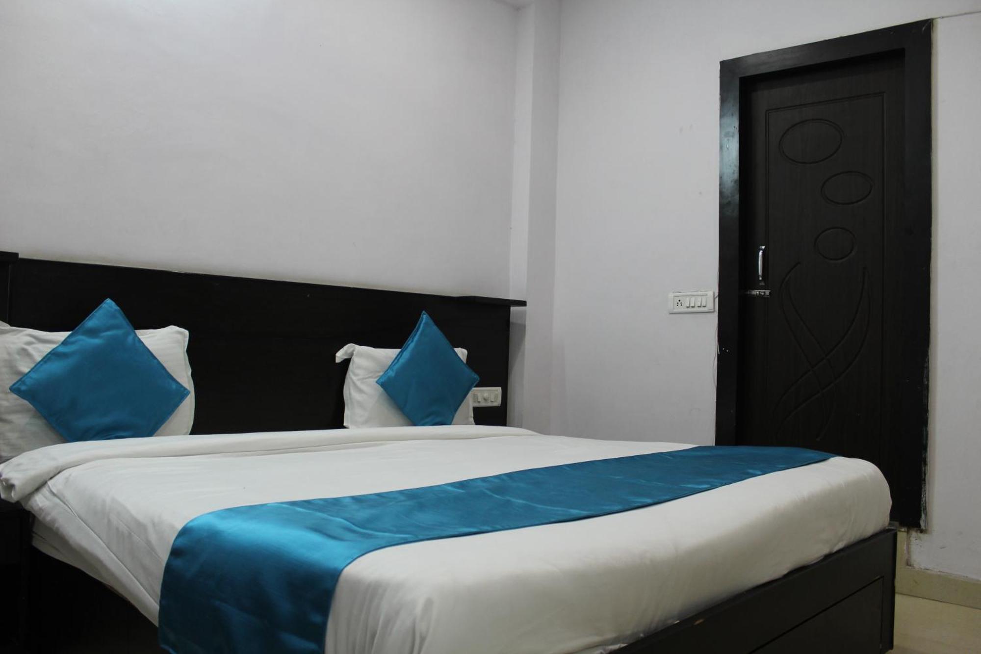 Hotel Quality Time Udaipur Bagian luar foto